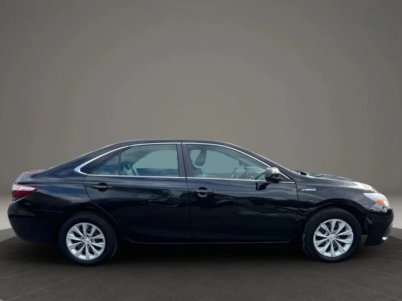 2017 Toyota Camry 7th Gen - Image 5 of 12
