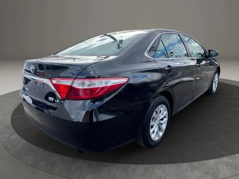 2017 Toyota Camry 7th Gen - Image 6 of 12
