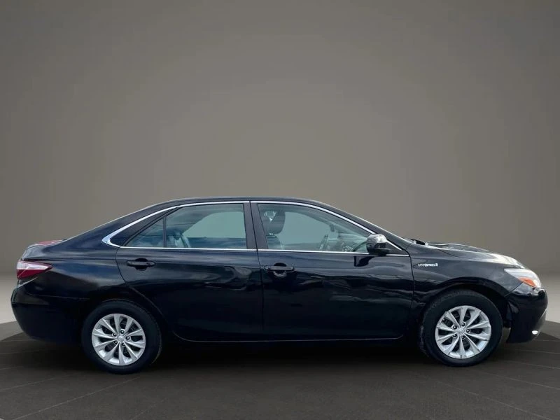 2017 Toyota Camry 7th Gen - Image 4 of 12