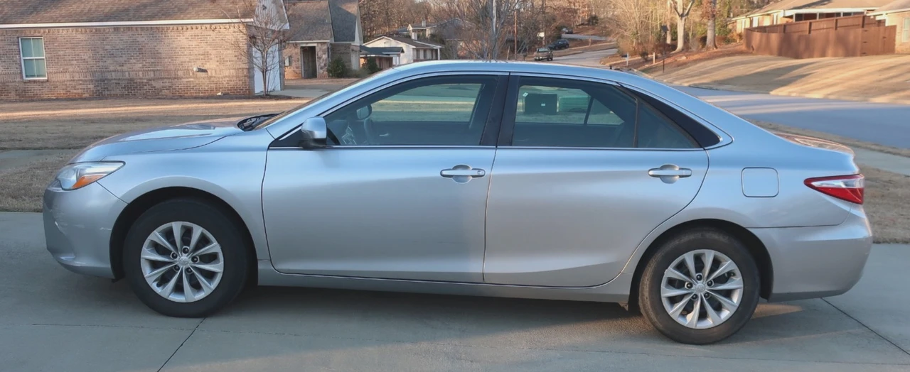 2017 Toyota Camry 7th Gen - Image 4 of 21