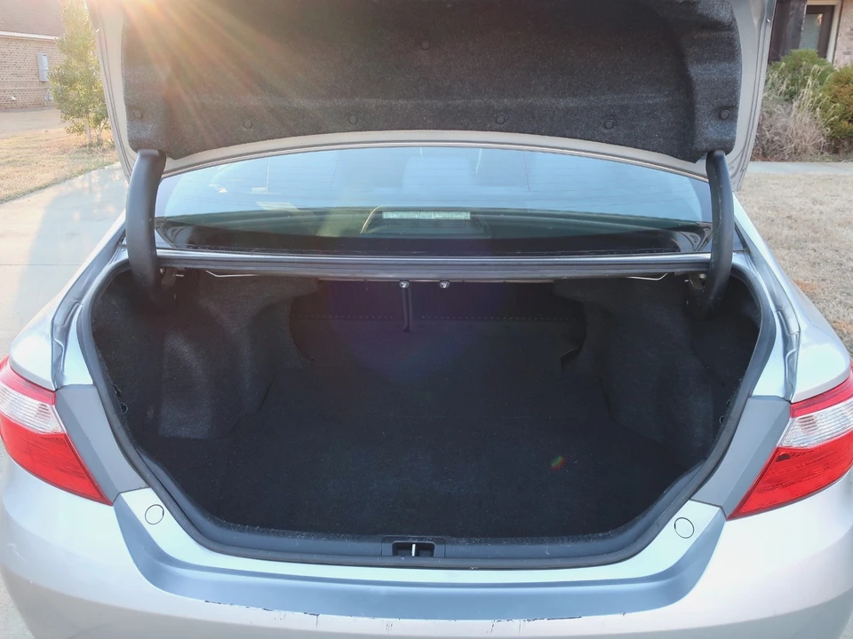 2017 Toyota Camry 7th Gen - Image 20 of 21