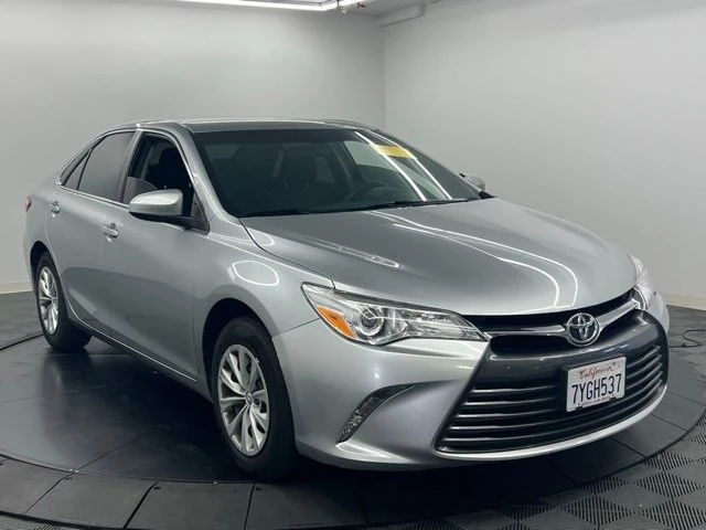 2017 Toyota Camry 7th Gen - Image 2 of 8