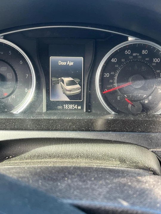 2017 Toyota Camry 7th Gen - Image 12 of 12