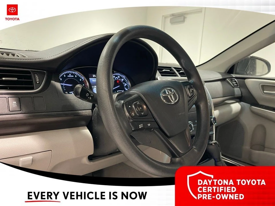 2017 Toyota Camry 7th Gen - Image 6 of 10