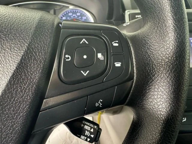 2017 Toyota Camry 7th Gen - Image 16 of 21