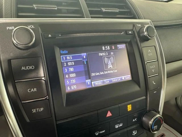 2017 Toyota Camry 7th Gen - Image 18 of 21