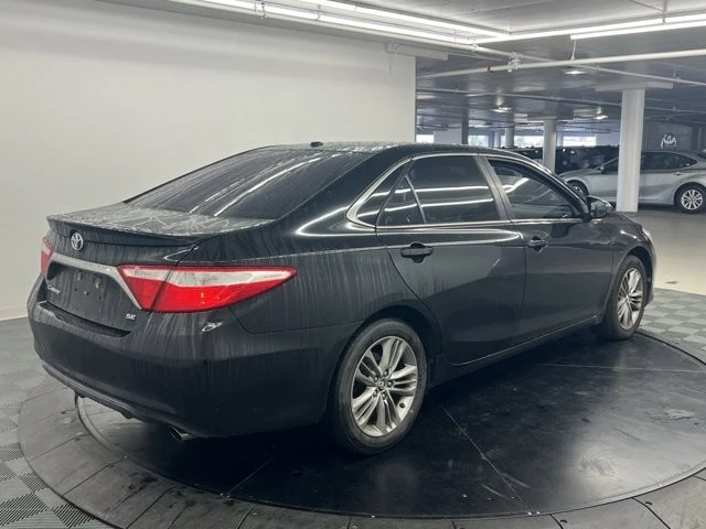 2017 Toyota Camry 7th Gen - Image 4 of 9