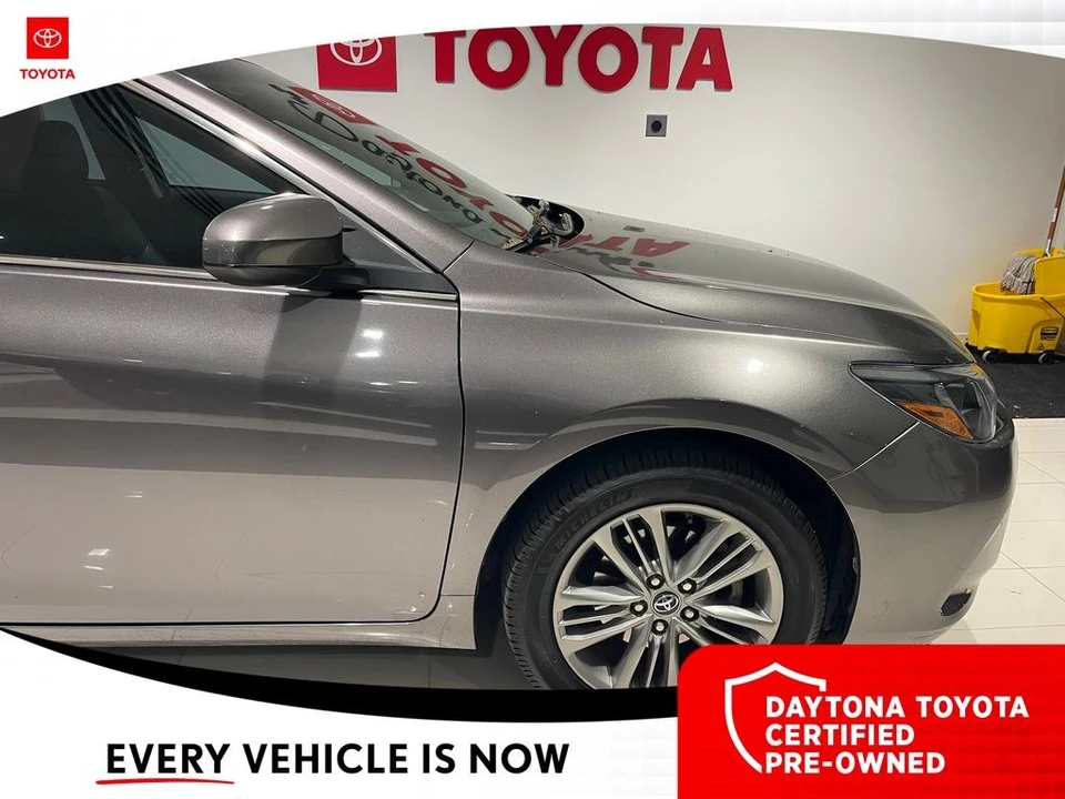 2017 Toyota Camry 7th Gen - Image 4 of 10