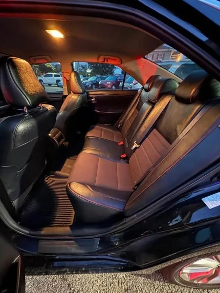 2017 Toyota Camry 8th Gen - Image 11 of 11