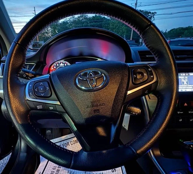 2017 Toyota Camry 7th Gen - Image 8 of 11