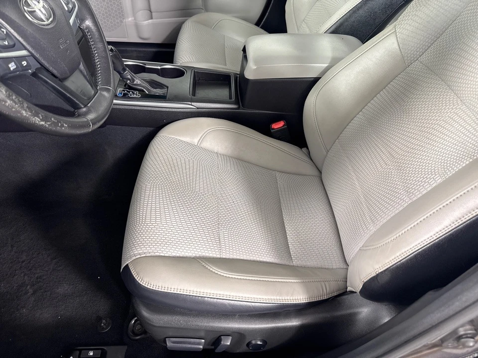 2017 Toyota Camry 7th Gen - Image 12 of 21