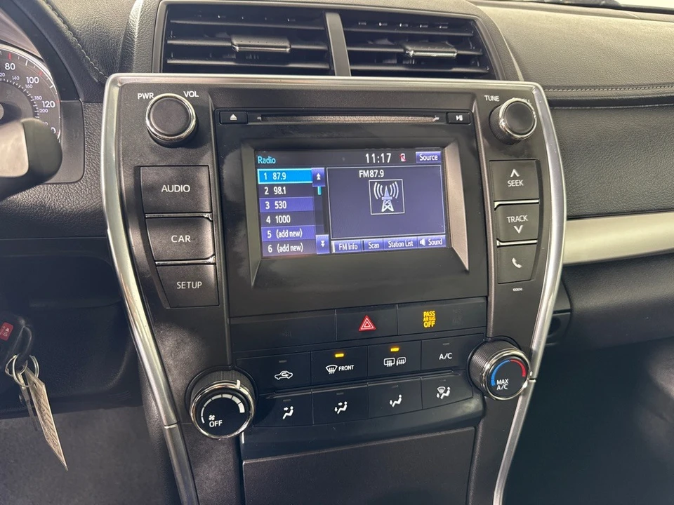2017 Toyota Camry 7th Gen - Image 16 of 21