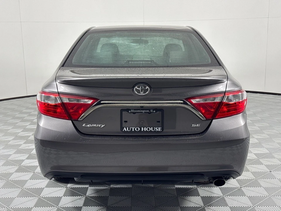 2017 Toyota Camry 7th Gen - Image 5 of 21