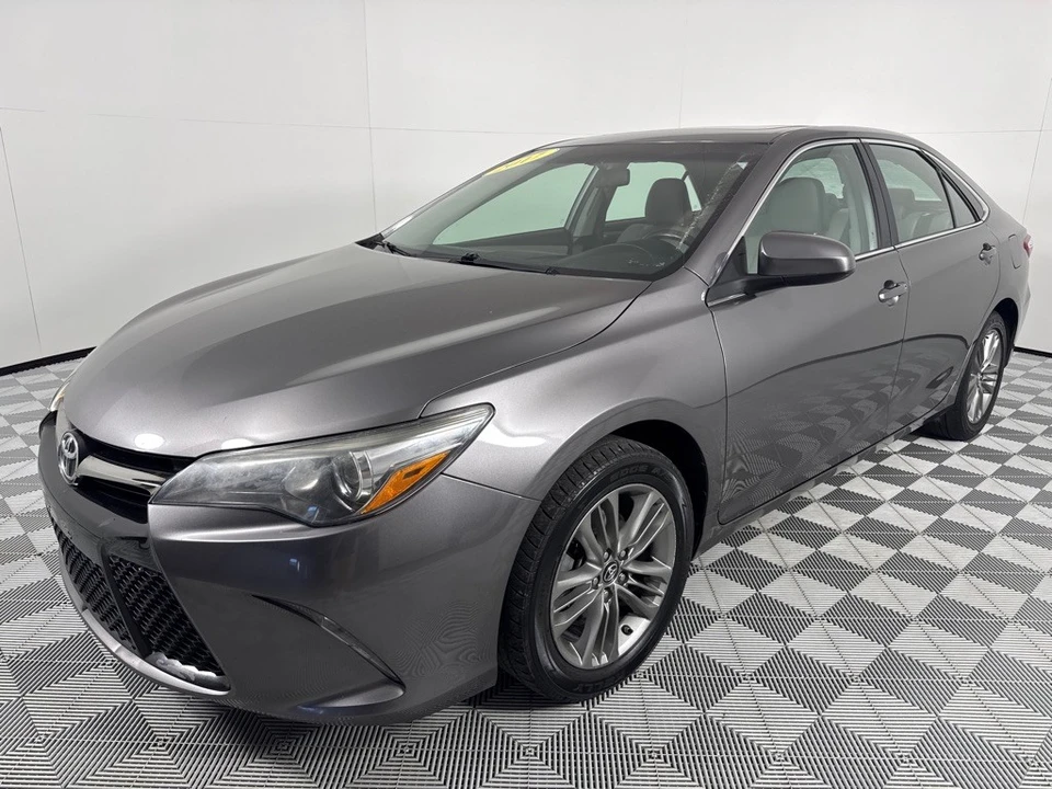 2017 Toyota Camry 7th Gen - Image 8 of 21