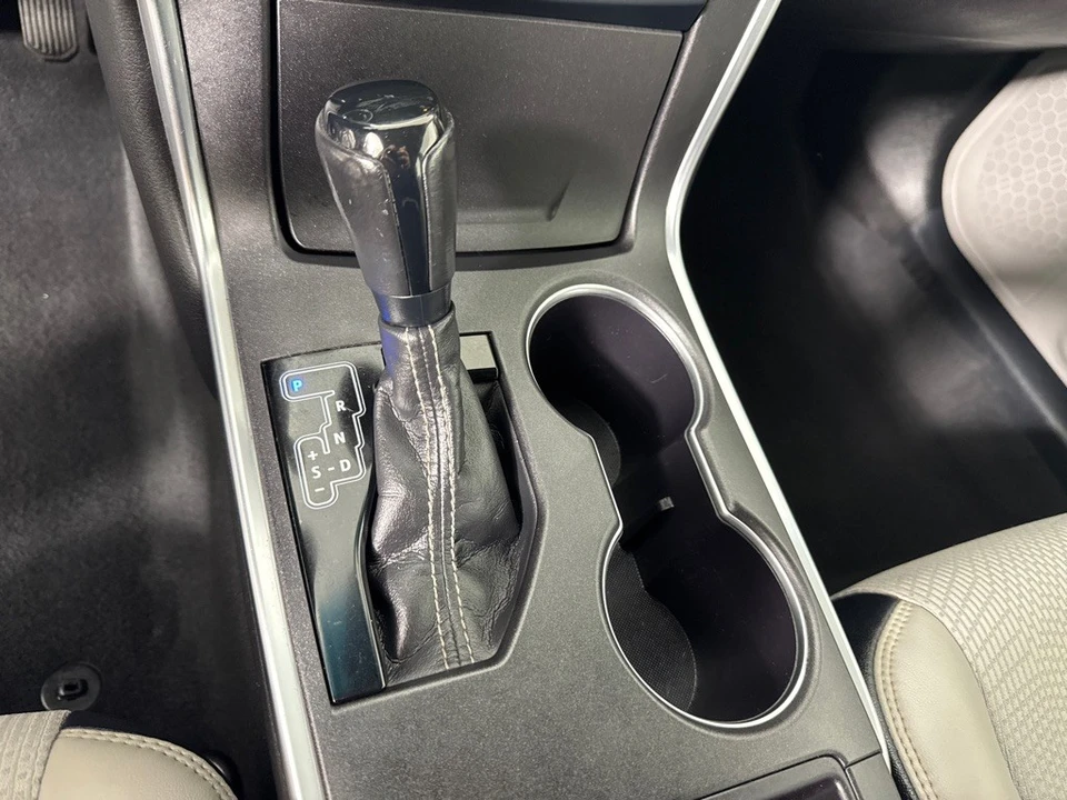 2017 Toyota Camry 7th Gen - Image 18 of 21