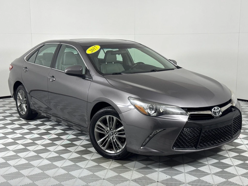 2017 Toyota Camry 7th Gen - Image 2 of 21