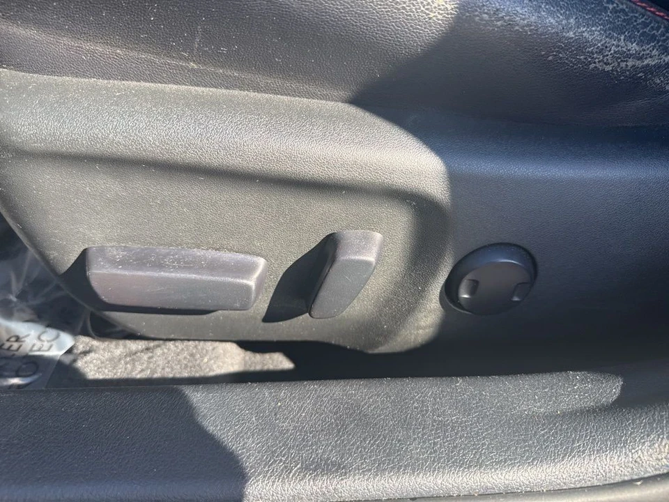 2017 Toyota Camry 7th Gen - Image 10 of 12