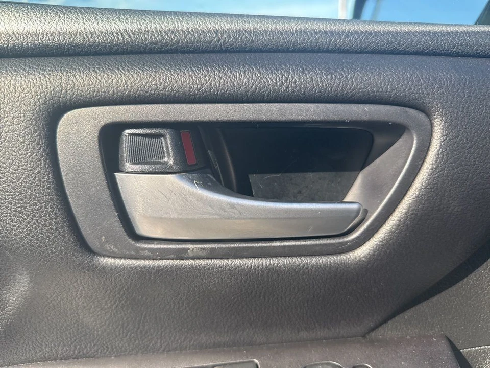 2017 Toyota Camry 7th Gen - Image 11 of 12