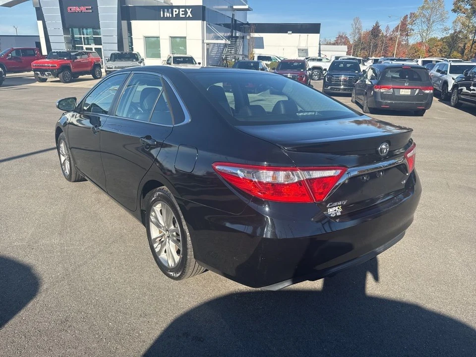2017 Toyota Camry 7th Gen - Image 3 of 12