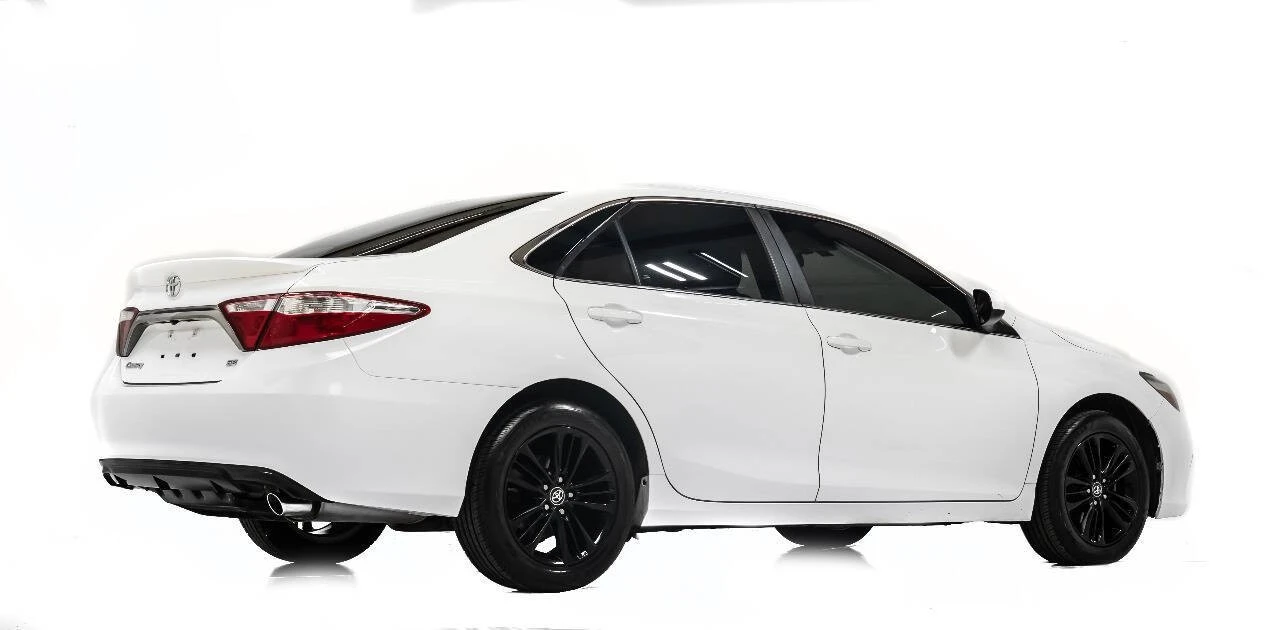 2017 Toyota Camry 7th Gen - Image 3 of 21
