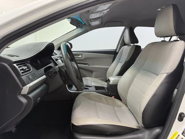 2017 Toyota Camry 7th Gen - Image 11 of 21