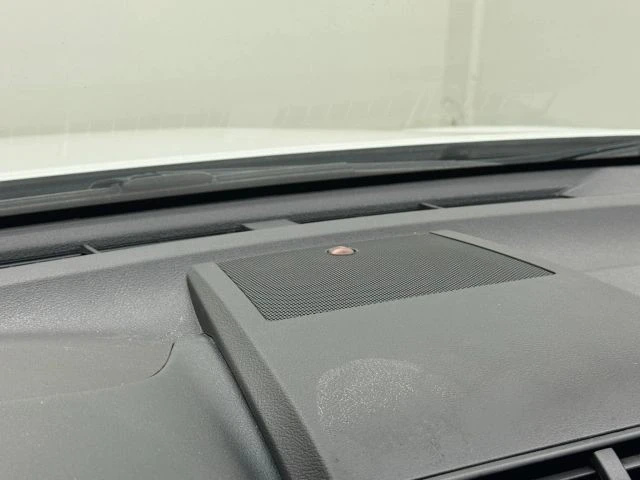 2017 Toyota Camry 7th Gen - Image 29 of 31