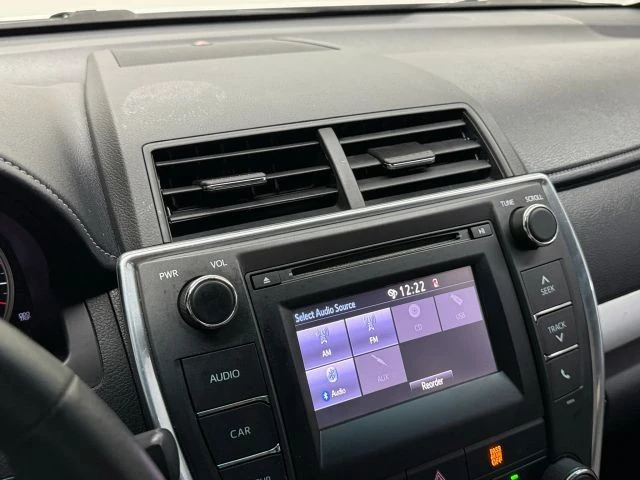 2017 Toyota Camry 7th Gen - Image 26 of 31