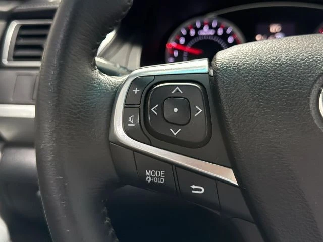 2017 Toyota Camry 7th Gen - Image 23 of 31