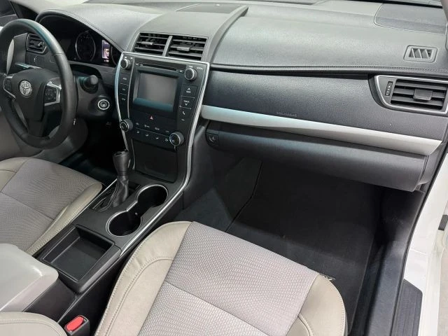 2017 Toyota Camry 7th Gen - Image 10 of 31