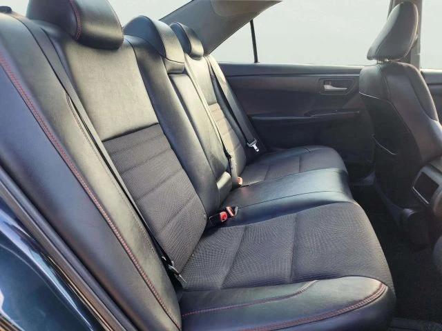 2017 Toyota Camry 7th Gen - Image 17 of 21