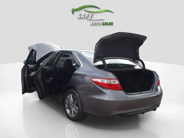 2017 Toyota Camry 7th Gen - Image 12 of 21