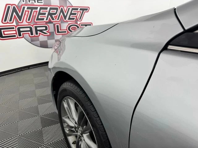 2017 Toyota Camry 7th Gen - Image 21 of 21