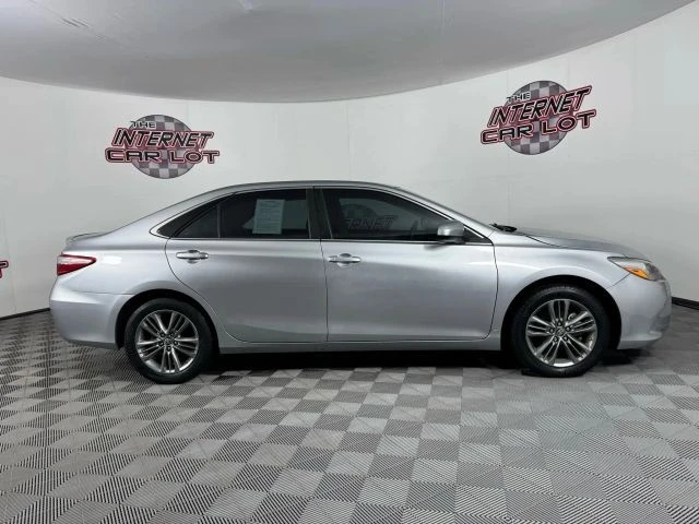2017 Toyota Camry 7th Gen - Image 8 of 12