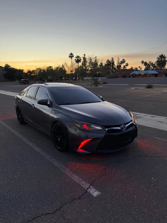 2017 Toyota Camry 7th Gen - Image 2 of 12