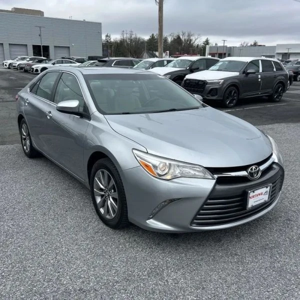 2017 Toyota Camry 7th Gen - Image 11 of 12