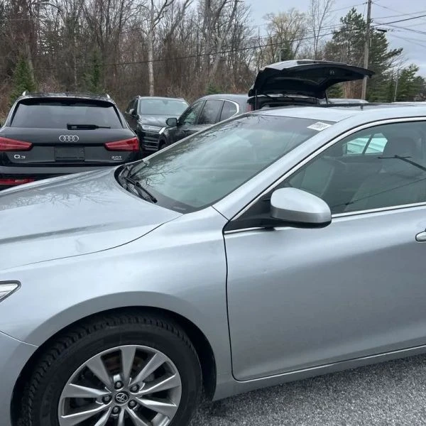 2017 Toyota Camry 7th Gen - Image 2 of 12