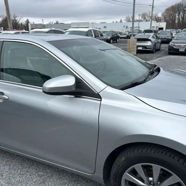 2017 Toyota Camry 7th Gen - Image 12 of 12