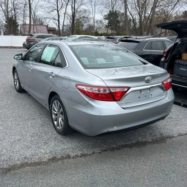 2017 Toyota Camry 7th Gen - Image 5 of 12
