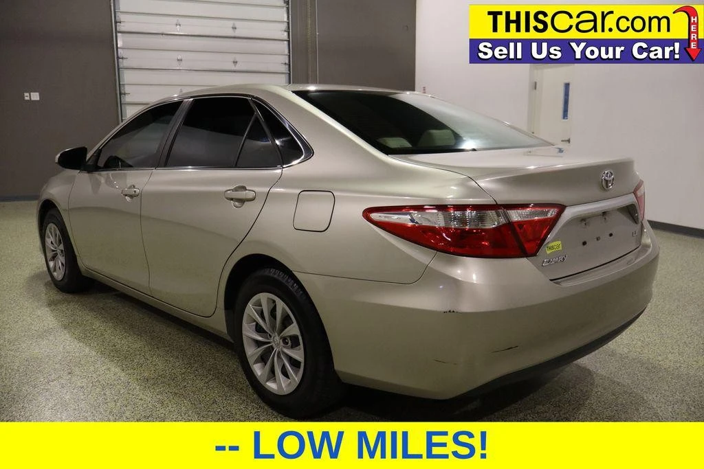 2017 Toyota Camry 7th Gen - Image 6 of 12