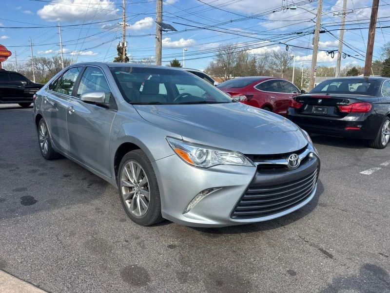 2017 Toyota Camry 7th Gen - Image 9 of 12