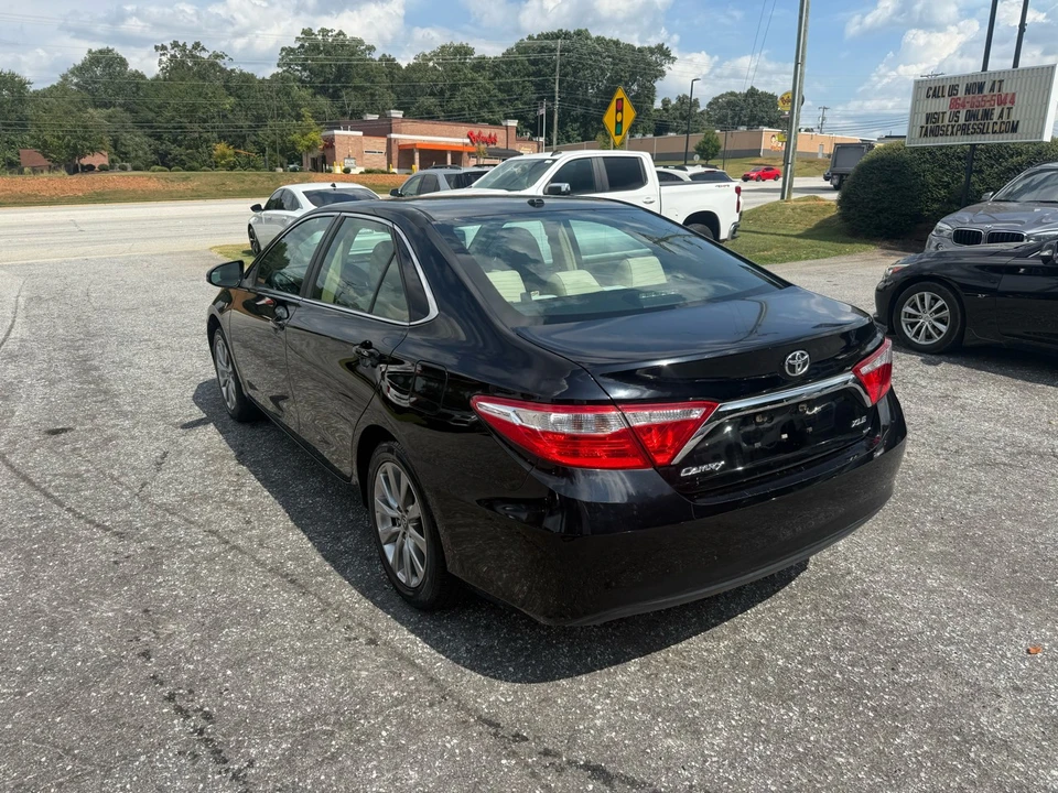 2017 Toyota Camry 7th Gen - Image 13 of 14