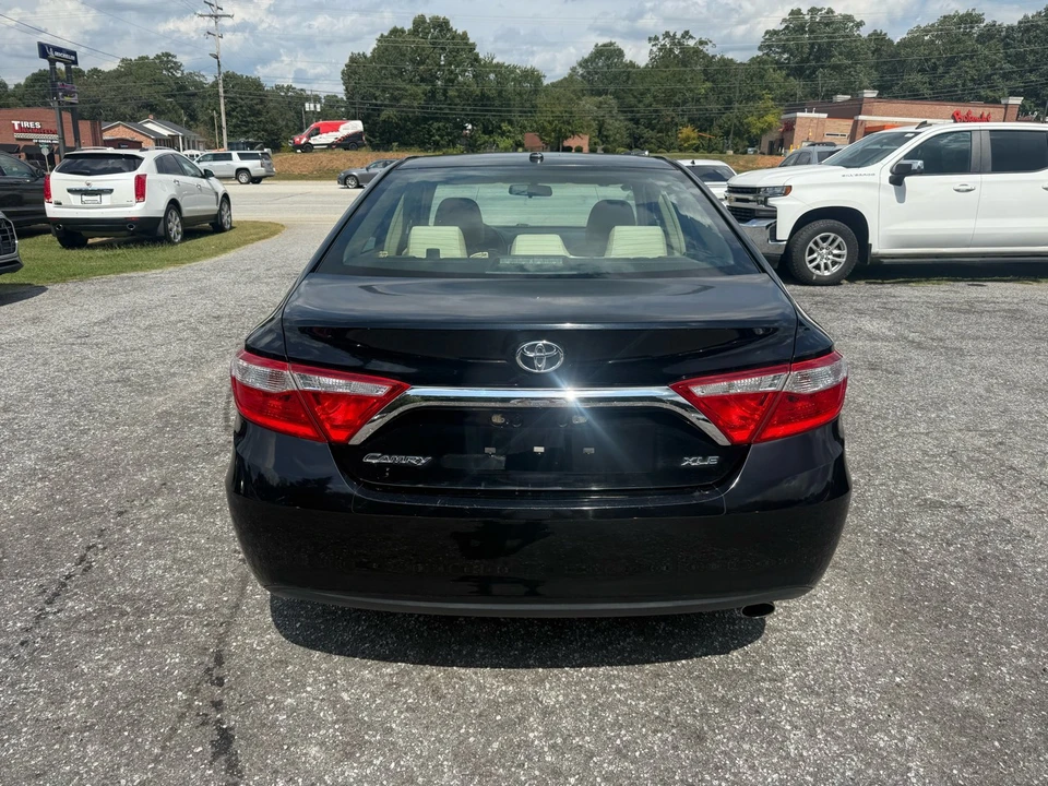 2017 Toyota Camry 7th Gen - Image 14 of 14