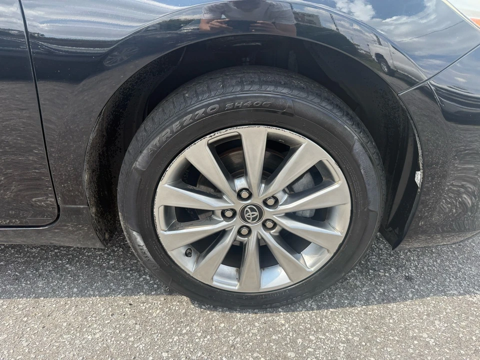 2017 Toyota Camry 7th Gen - Image 4 of 14