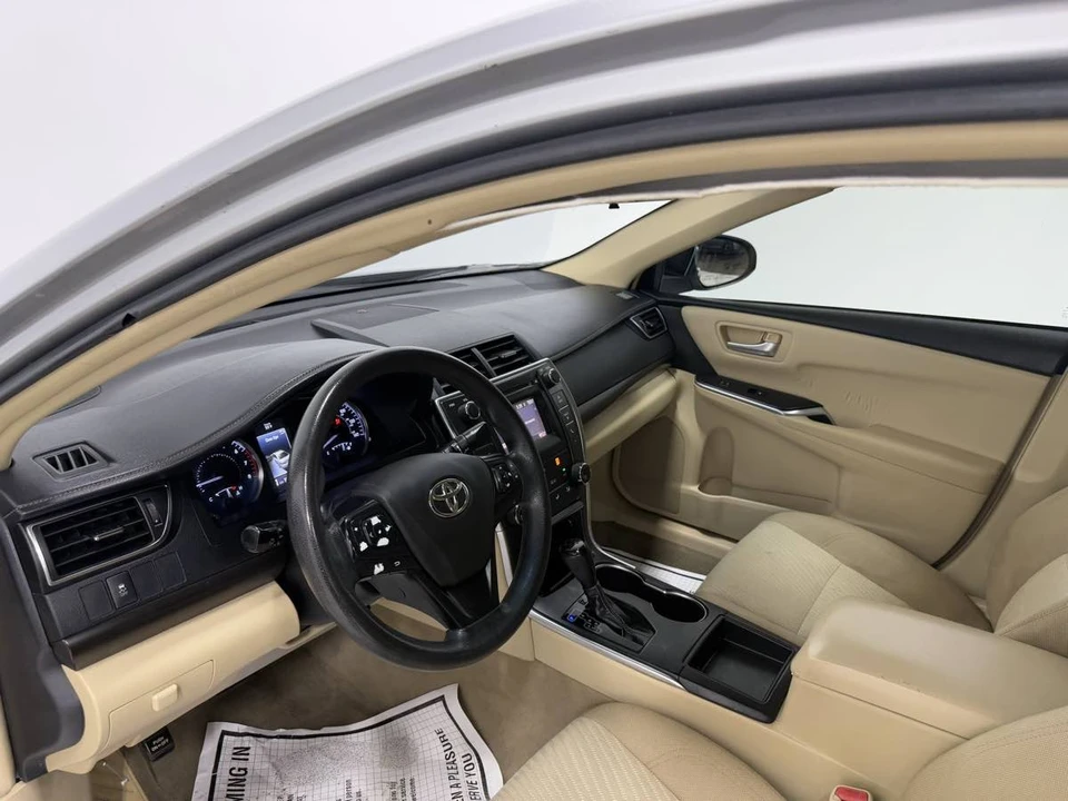 2017 Toyota Camry 7th Gen - Image 11 of 21