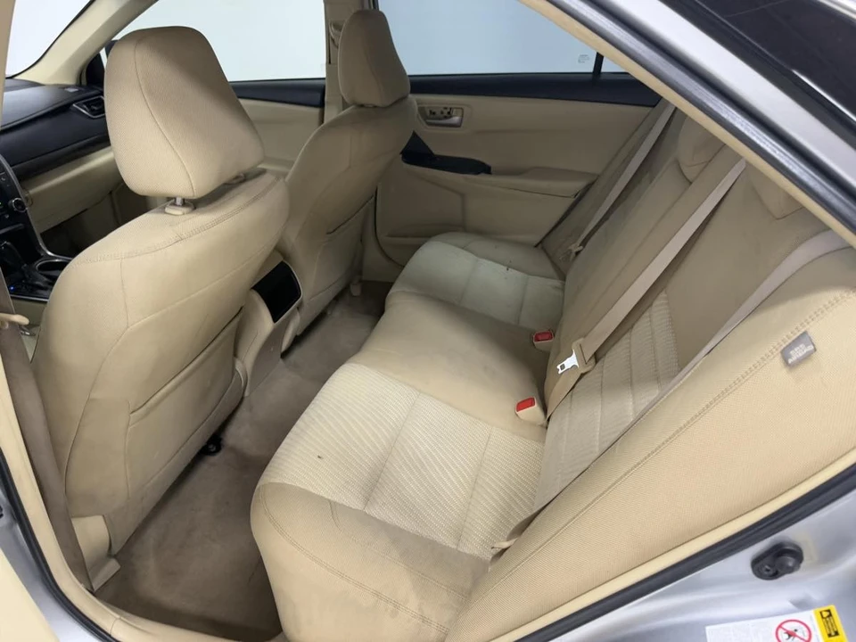 2017 Toyota Camry 7th Gen - Image 16 of 21