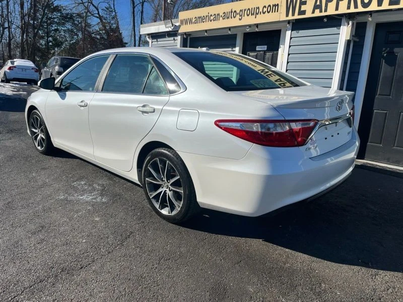 2017 Toyota Camry 7th Gen - Image 4 of 4