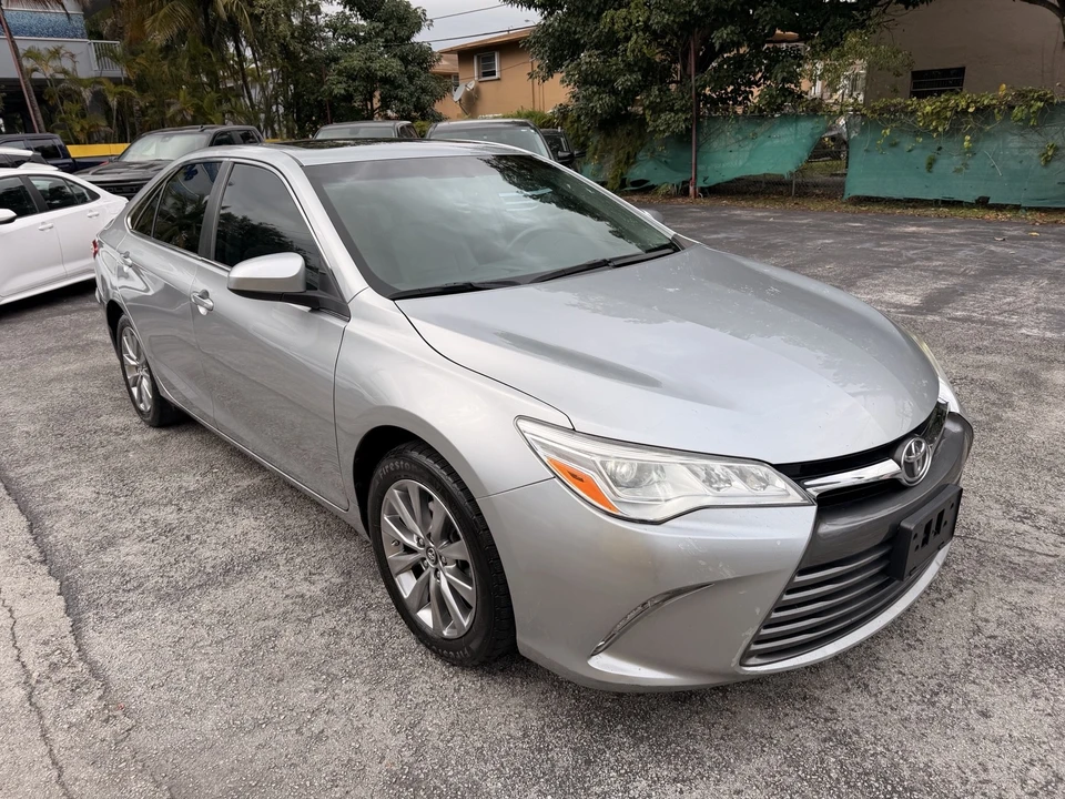 2017 Toyota Camry 7th Gen - Image 6 of 21