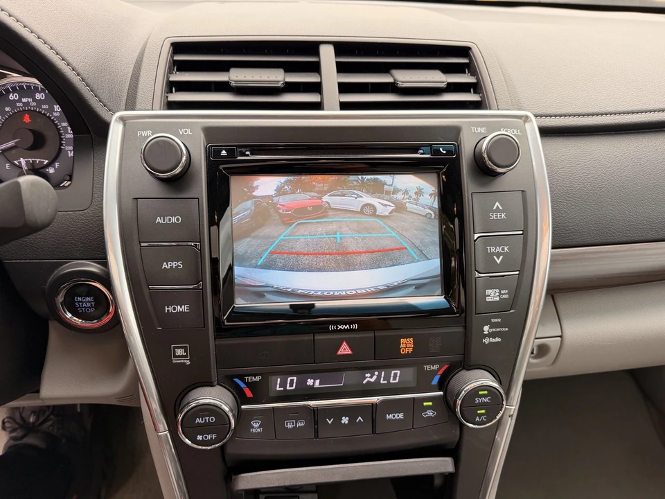 2017 Toyota Camry 7th Gen - Image 21 of 21