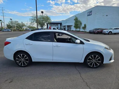 2017 Toyota Corolla 11th Gen - Image 2 of 9