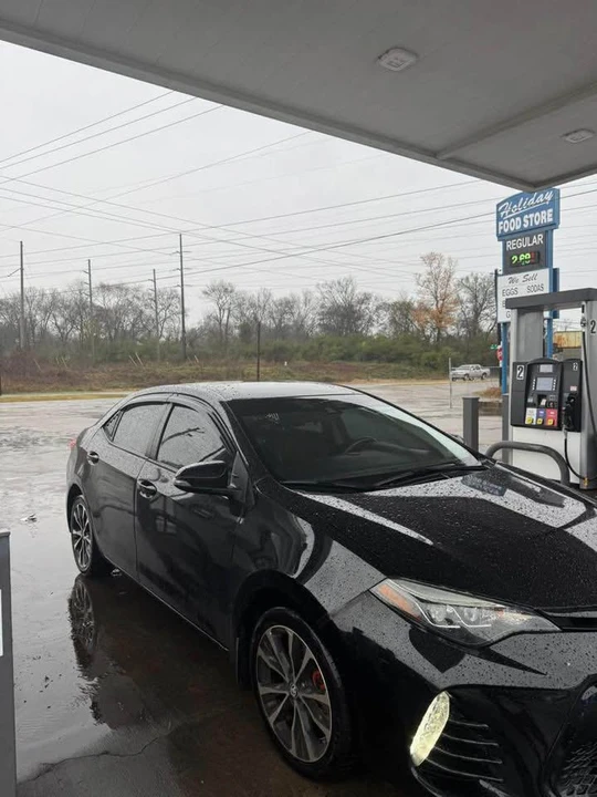 2017 Toyota Corolla 11th Gen - Image 2 of 15